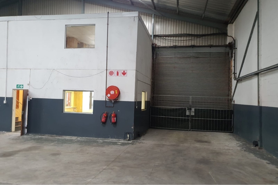 To Let commercial Property for Rent in North End Eastern Cape